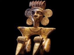 Pieza encontrada en el cementerio. EFE  /