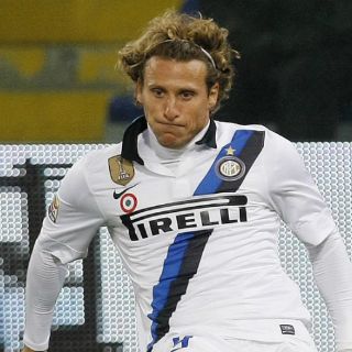 Forlán volvería al ataque del Inter