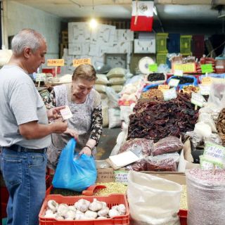Prevén aumentar presupuesto para centrales de abasto en 2012