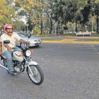 Colonos descartan eliminar carril en Glorieta Chapalita