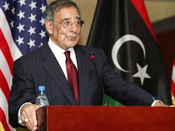 El secretario de Defensa de Estados Unidos, Leon Panetta, llegó este sábado a Trípoli. REUTERS  /