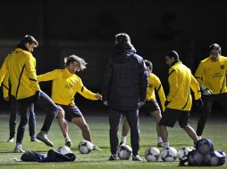 El Barcelona entrenando en el estadio Internacional de Yokohama. EFE  /