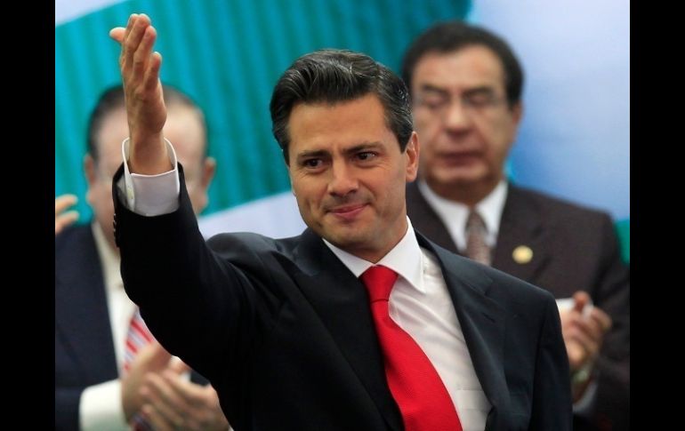 El único candidato del PRI a la Presidencia, Enrique Peña Nieto, tuiteó que lamentaba la muerte del ex presidente de México. REUTERS  /