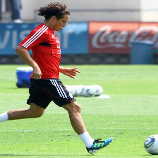 Da Andrés Guardado triunfo al Deportivo y es sublíder