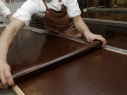 La paquetería se elabora con cartón reciclado. REUTERS  /