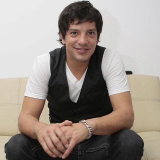 Yahir rendirá tributo a Camilo Sesto en próximo disco