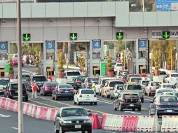 Miles de capitalinos emprenden el viaje a destinos de playa y de otras ciudades del interior. EL UNIVERSAL  /