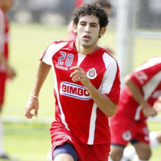 Chivas negocia con Cruz Azul