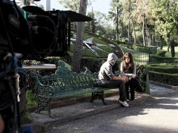 Cecilia Suárez (derecha), con Dolores Heredia, en el rodaje de uno de los capítulos de la tercera temporada de Capadocia. EL UNIVERSAL  /