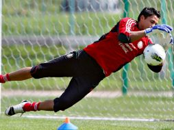 El arquero aseguró que buscará que su meta se vea poco horadada durante el Clausura 2012. MEXSPORT  /