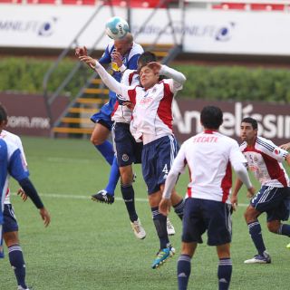 Héctor Reynoso sigue en espera de renovar