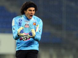 Guillermo Ochoa y el Ajaccio sumaron su segunda victoria en fila en la liga francesa. AFP  /