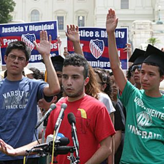 Termina el año sin una solución para los estudiantes indocumentados en EU