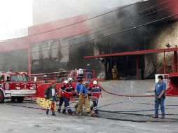 El incendio del casino Royal en Monterrey, ocurrido el pasado 25 de agosto también es uno de los hechos más violentos del año. ARCHIVO  /