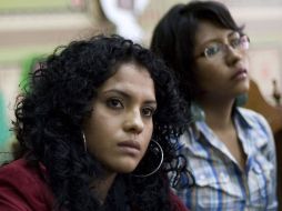 Victoria Bautista y Coral Rojas, hijas de los dos ecologistas desaparecidos quieren noticias de sus padres. EFE  /