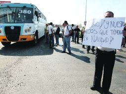 El miércoles pasado policías de Tonalá realizaron un paro de labores por la falta de pago de aguinaldos.  /