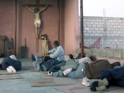 Los extranjeros que permanecen en Tenosique tienen pendiente resolver su situación jurídica. ARCHIVO  /