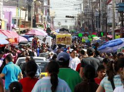 La zona comercial de la calle Obregón es una de las más conflictivas en esta temporada.  /