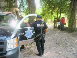 Los policías municipales afirman que algunos elementos no cuentan con equipos de comunicación. ESPECIAL  /