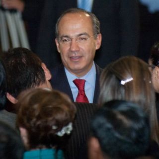 Calderón convoca a trabajar por un México más seguro