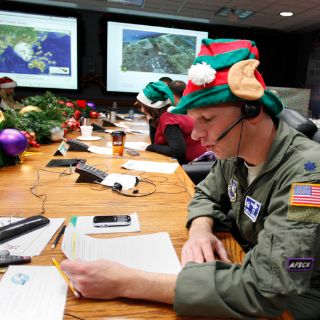Rompen récord de llamadas para conocer dónde está Santa Claus