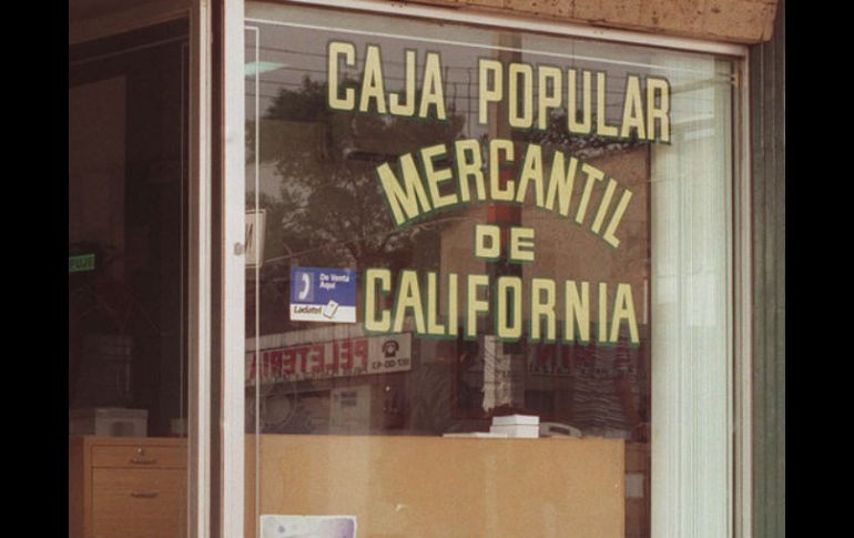 Las entidades financieras podrán celebrar con su clientela, en forma ininterrumpida operaciones y servicios. ARCHIVO  /