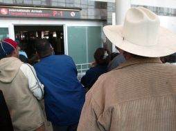 El 88% de las solicitudes fueron enviadas desde EU, donde reside más del 90% de los mexicanos que viven en el extranjero. ARCHIVO  /