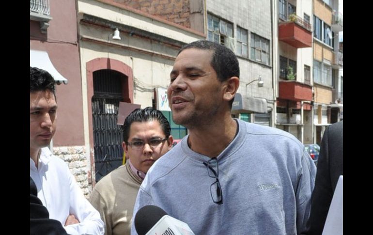 Sánchez se ausentó en marzo del 2010, por pedir licencia para contender como candidato a la gubernatura de Quintana Roo. ARCHIVO  /