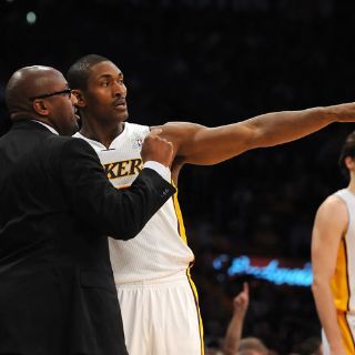 Mal inicio de los favoritos en la NBA