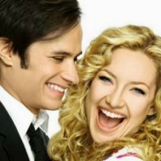 Gael García y Kate Hudson estelarizan comedia romántica