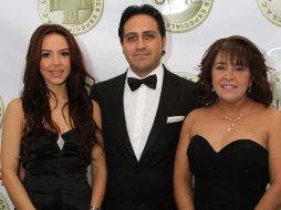 Cecilia Gutiérrez, Guillermo Siordia y Beatriz Siordia, fundadores de la asociación.  /
