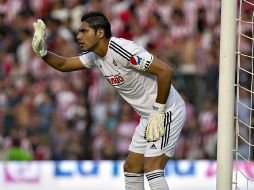 Hugo Hernández defenderá el arco de Chivas en el arranque de la temporada. MEXSPORT  /