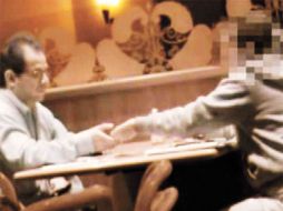 Juan Ignacio Yáñez Yaber al momento de recibir un soborno. EL UNIVERSAL  /