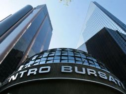 El mercado mexicano cerró el año con un rendimiento negativo de 3.82 por ciento en comparación con 2010. ARCHIVO  /