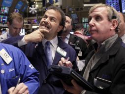 La mayor parte de los sectores de Wall Street cerraron en negativo, liderados por el tecnológico -0.31 %y el financiero -0.11 %. AP  /