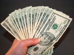 En los centros cambiarios de Tijuana el dólar se adquirió en un mínimo de 13.25 pesos. ARCHIVO  /