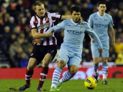 El Sunderland se salvó del descenso y queda en la posición 13°. REUTERS  /