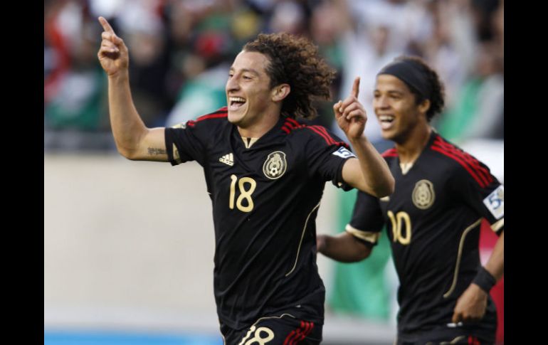 El Deportivo la Coruña ha tratado de renovar contrato con Lendoiro, Guardado, Colotto y Lassad, no lo ha logrado. ARCHIVO  /