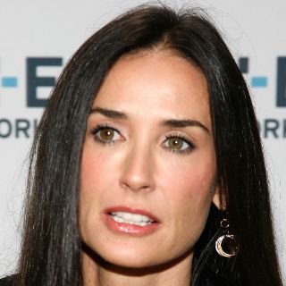Demi Moore vive duelo amando a sus chihuahuas