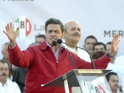 El precandidato del PRI a la Presidencia, Enrique Peña Nieto, en un mitin hoy en Morelia. NTX  /