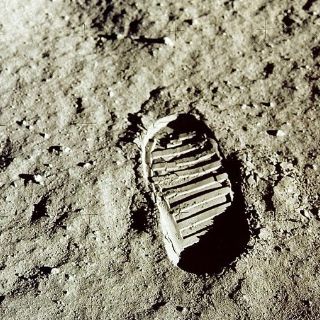 Fundéu BBVA: el verbo ''hollar'' se conjuga como ''contar''