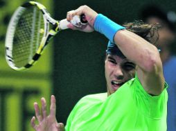 Rafael Nadal sufrió para vencer al alemán Phillipp Kohlschreiber, tuvo que emplearse a fondo para avanzar a la segunda ronda. AP  /