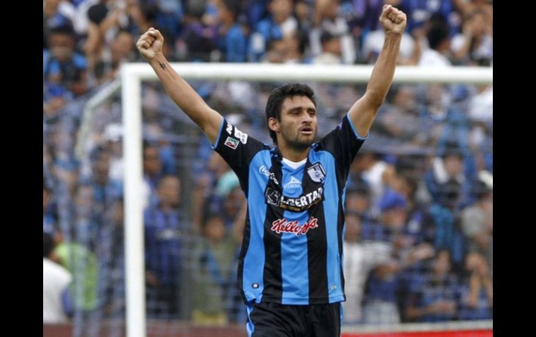 Carlos bueno tiene varias ofertas de otros equipos, pero prefiere ir con el San Lorenzo. ARCHIVO  /