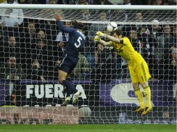 Casillas y Neuer serán homenajeados con trofeos de oro y plata de la IFHHS. AP  /