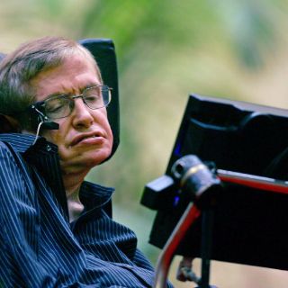 Para Stephen Hawking: las mujeres son ''un completo misterio''