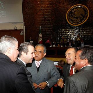 Congreso prevé recortar a 300 en primera quincena