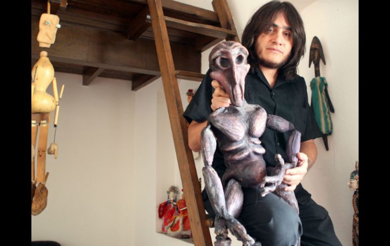 Miguel Ángel Gutiérrez, director de la compañía de títeres Luna Morena.  /