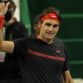 Federer se retira de Doha por lesión