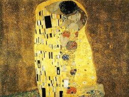El Beso, pintura de Klimt plena de belleza, sensualidad e innovación estética. ARCHIVO  /