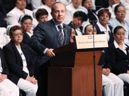 Al conmemorar el Día de la Enfermera el Presidente destacó que los mexicanos cuentan con una cobertura universal de salud. ARCHIVO  /